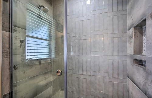 Naples Oasis with Screened Pool, Bike to Beach! - Foto 17