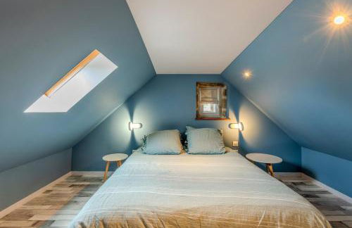 Le gîte de Saint Mathieu, longère pleine de charme au bout du monde ! jacuzzi extérieur vue sur la campagne, salle de billard - Photo 8