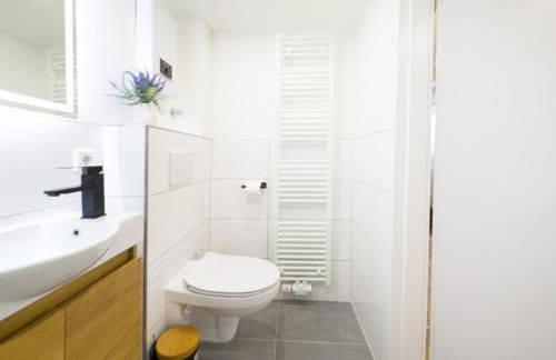 ImmoStay- Neustadt Apartments, TV & WiFi - Foto 52