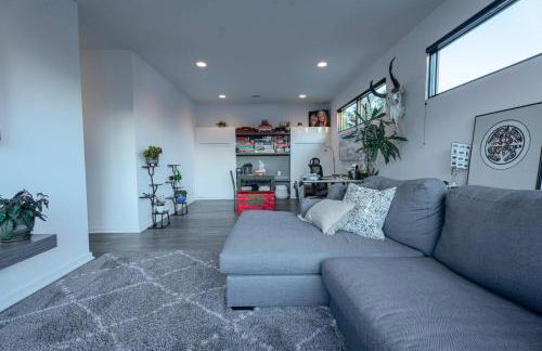 3 bed 3 bath Modern Luxury Home with Hot Tub and Rooftop Patio - Foto 65