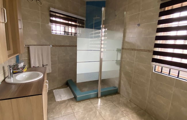 Bays Boutique Apartment - Photo 51