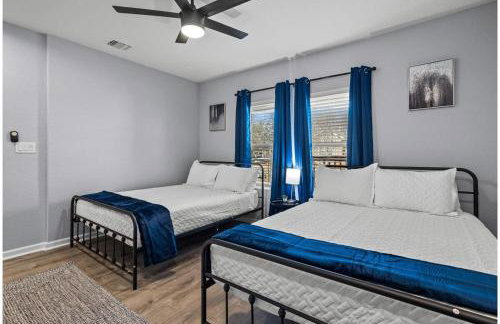 Retreat to a Brand-new Downtown Home 4br/3ba! - Foto 29