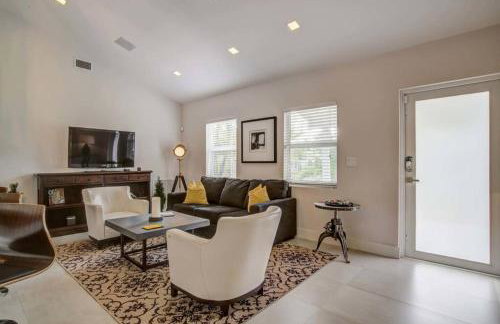 Breathtaking Pool Home and Backyard by Wilton Mnrs - Foto 64