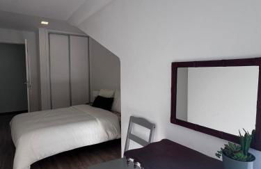 Casa da Joana T2 no Centro Histórico de Angra - Photo 17