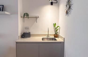 City Nights, TV Bed, Free Parking, Nr Plymouth Hoe - Foto 26