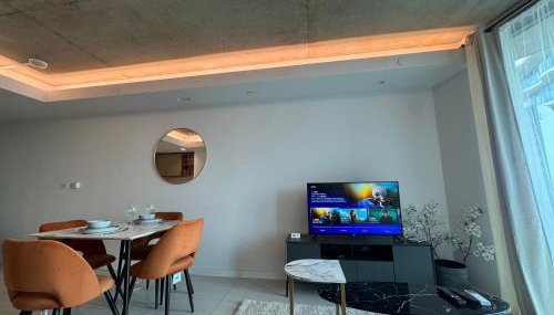 High Floor Modern 1BR Stunning Views Balcony AC Free Parking - Foto 4