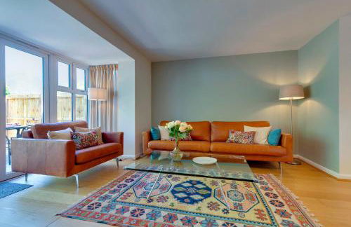 Stylish luxury on edge of Cambridge Free Parking Pass the Keys - Foto 4