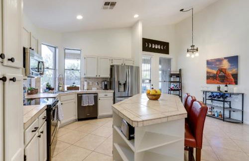 Upscale Golfers Oasis with Pool and Spa in Cave Creek - Photo 12