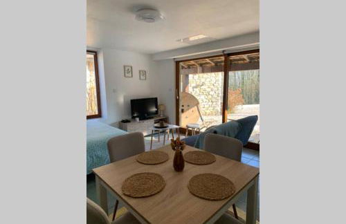 Les Hortensias, charmante petite maison en pierre - Foto 13