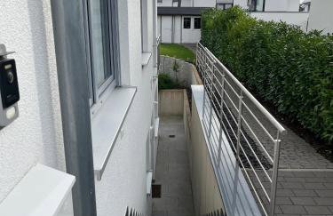 Modernes Apartment mit großer Terrasse & Parkplatz - Foto 12