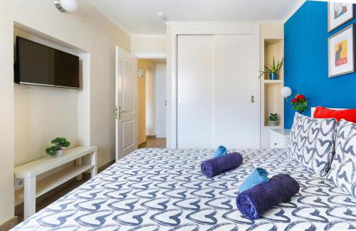 Stunning Views Guaranteed - Photo 11