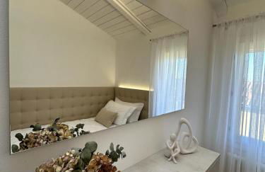 Grenier Blanc2 Elegante Mansarda - Foto 33