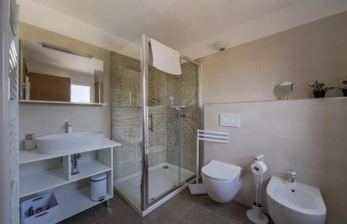 Awesome Home In Brtonigla With Sauna - Photo 39