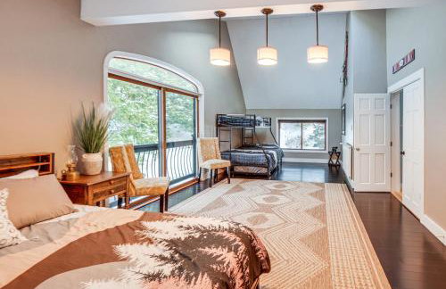 White Mountain Escape with Separate In-Law Suite! - Foto 28