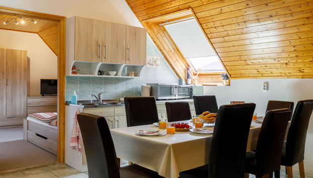 Kitchen / Dining Room