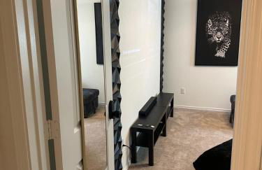 Cozy Stay with Pool Relax with Easy Access to Highway - Foto 19