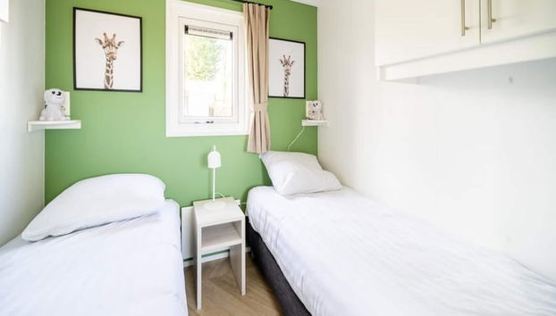 Tidy Chalet With Dishwasher, Near the River Maas - Photo 4, Room