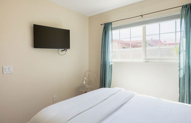 Relax at the 3BR Tranquil Oasis in Palm Springs - Foto 54