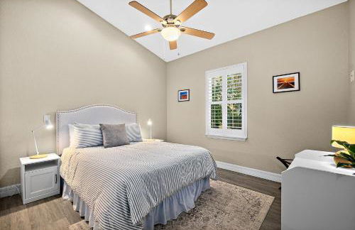 Citrus Hideaway - Steps to City Center - Photo 26