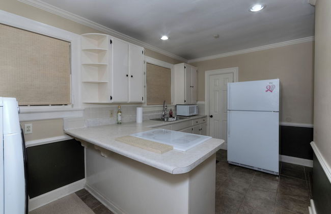 Pool Near Fort Moore Our White House - Foto 13