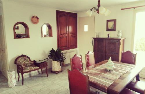 Maison située aux confins de la Vallée du Loir - Photo 4