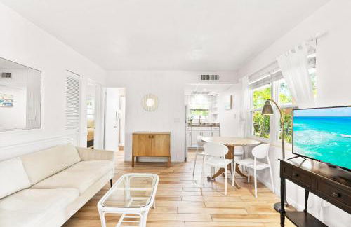 Heron Lagoon, dock, pool, the Hibiscus at Siesta Key Bungalows - Foto 6