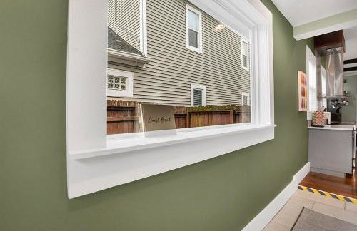 Prime location very close to downtown! - Photo 61