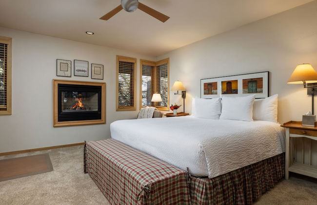 Tamarack Townhomes - CoralTree Residence Collection - Photo 53