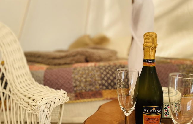 B&B Glamping Tent Sleeps 2 - Spa, Sauna, Wifi - Foto 5