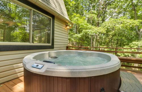 Private Hot Tub and Fire Pit Family Broadway Cabin - Foto 2