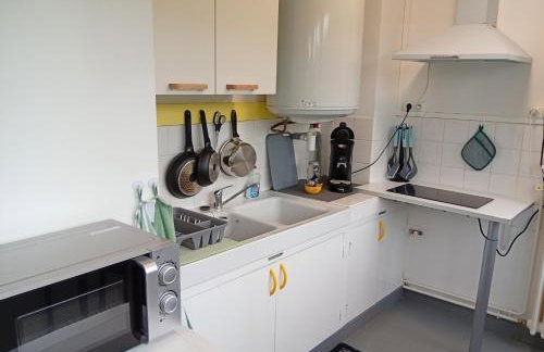 Mistral gagnant ! T1 calme avec vue, parking, télétravail, Wi-Fi, proche CV et gare - Foto 34