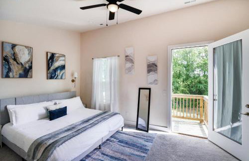 Stylish 3BR Home in CLT, Close to Downtown, Airport, WFH & Parking & Family Friendly & Business Ready - Foto 47