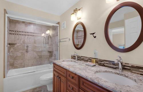 Shoreline Towers 1022 - Foto 52