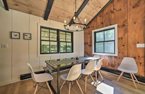 Sleek Cabin with Deck, 8 Miles to Mount Snow and Hikes - Foto 7