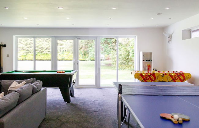 Stunning 5BR Home With Pool - 5 min to Beach - Foto 5