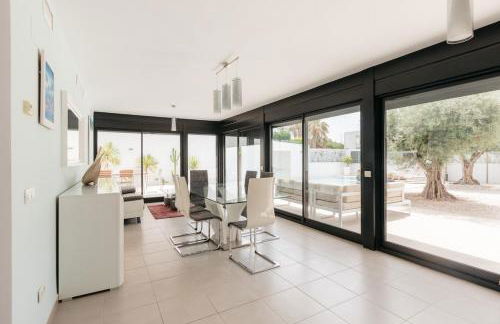 Grand Villa with Pool - Foto 2