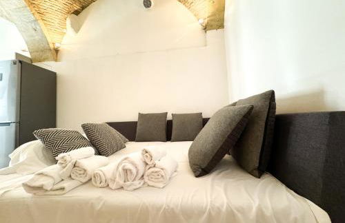 Kalma Brick Arch Apartment - Central & Authentic - Foto 7