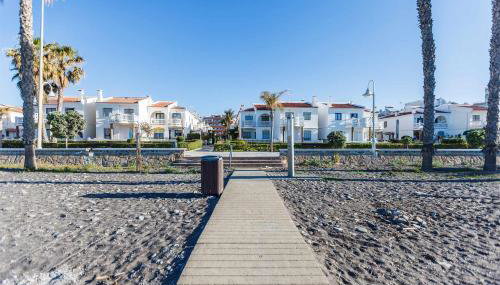 A&N Beachfront Family House with Pool & Solarium - Foto 2, Other