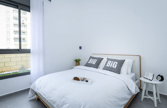 Stylish Coastal Oasis by Sea N' Rent - Foto 24