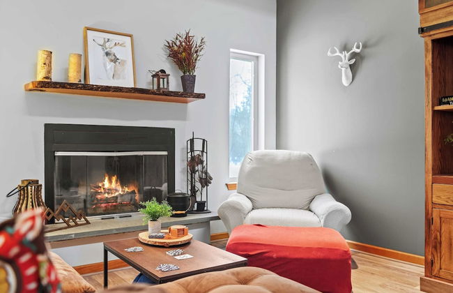 Mountain Hideout by Avantstay Game Room + Deck - Foto 25