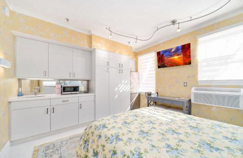 Renovated studio in the heart of Palm Beach - free parking, security box - Photo 7