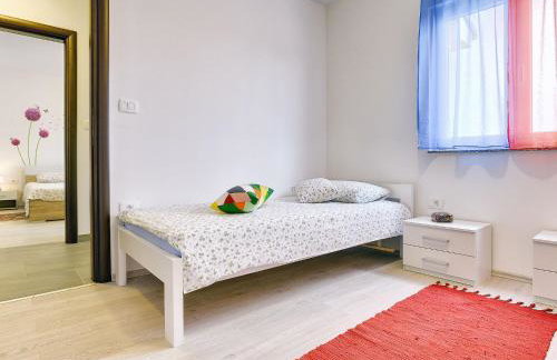 Detached Villa With Pool and Large Garden in Quiet Area Near the Sea - Foto 44