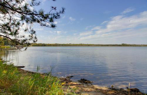 Quiet Deer River Cabin with Dock and Lake View! - Foto 23