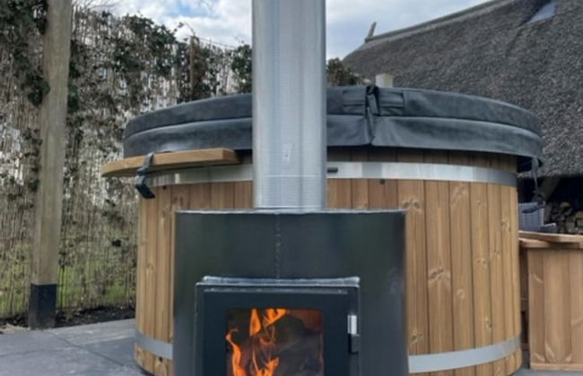 Grandeur Farmhouse in Dwingeloo at a National Park - Photo 42