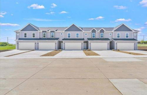 Central Cedar Falls Townhome - King Beds! - Foto 14