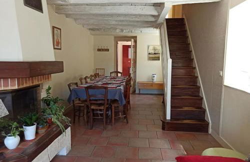 Gite 3 chambres, 2 à 10 pers et jardin clôturé - Foto 7