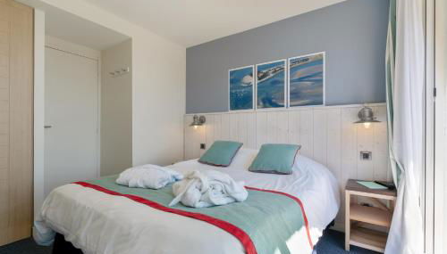 Résidence Pierre & Vacances Premium Le Domaine de Cramphore - Foto 4, towels, wardrobe