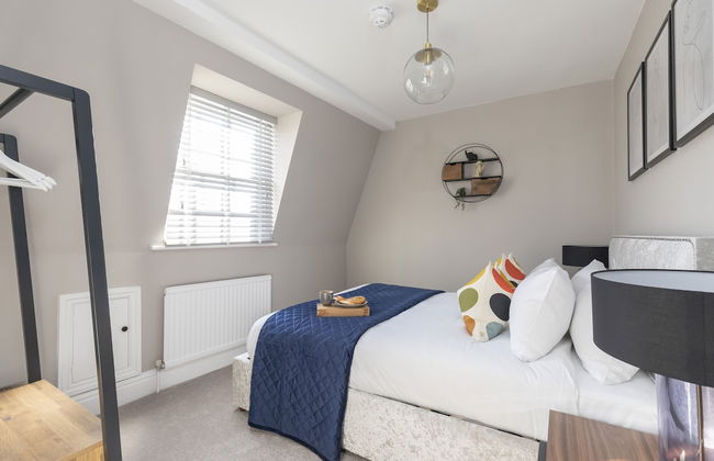 Elliot Oliver - Stunning 6 Bedroom Regency House With Parking - Photo 7