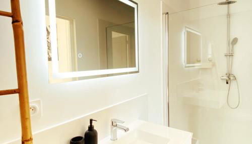 Le Haussmann ⸱ Stationnement gratuit ⸱ Fibre - Foto 5, Shower