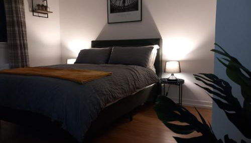 Douglas Apartment - Trains to Edin & Glasgow - Private Parking - Foto 3